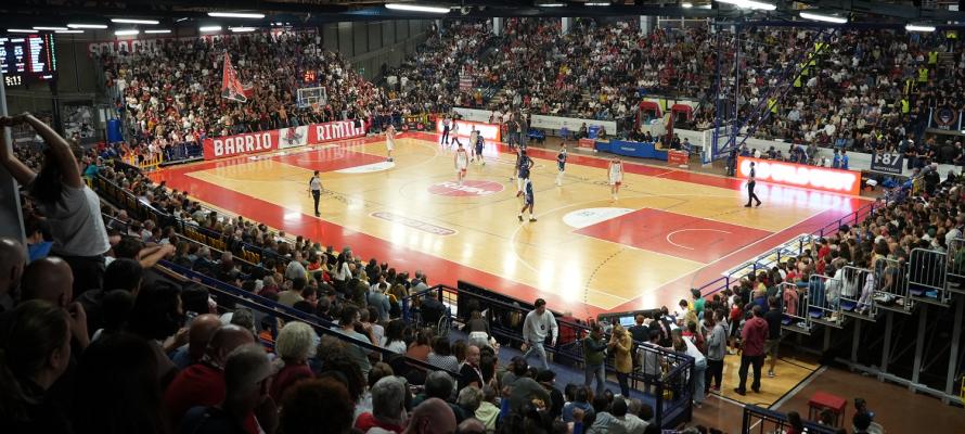 rinascitabasketrimini it grazie-rimini-la-campagna-abbonamenti-chiude-con-il-record-assoluto-di-tessere-vendute-n4089 002